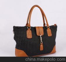 龍川縣麻布崗鎮(zhèn)菲尼詩服飾貿(mào)易部 專業(yè)箱包代理與銷售服務(wù)